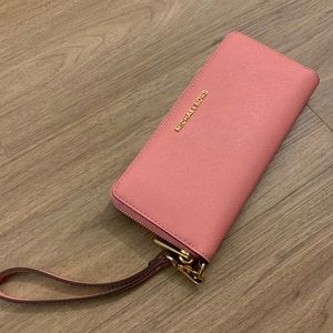 Michael Kors Pink Wrist Wallet